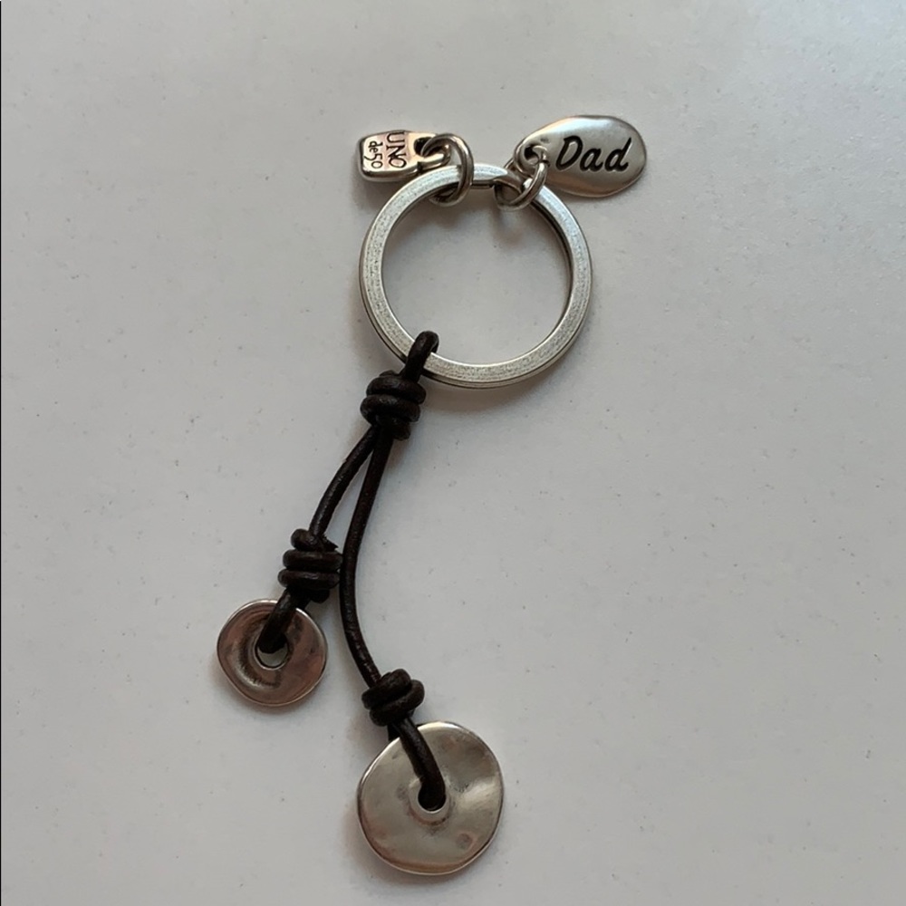 Uno de 50 key chain, new without tags